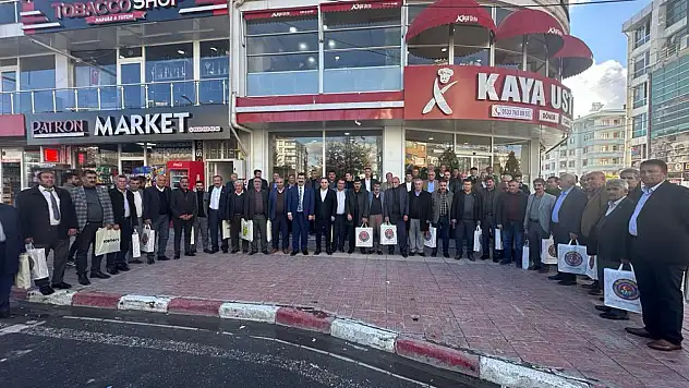 Nihat Çelik, Van'da muhtarlarla buluştu