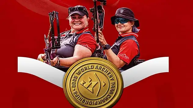 Okçulukta Makaralı Yay Kadın Takımı dünya şampiyonu