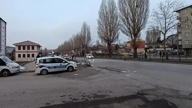 Okul servisinin çarptığı öğretmen ağır yaralandı