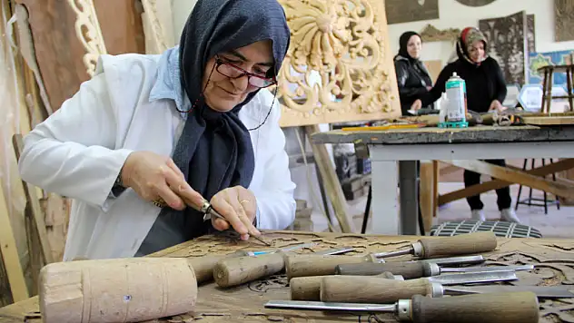 Okumanın yaşı yok dedi, 65 yaşında üniversiteli oldu