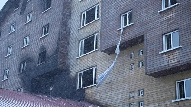Otel yangınında ölen kızının son sözlerini anlattı