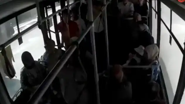 Otobüste fenalaşan yolcu hastaneye yetiştirildi