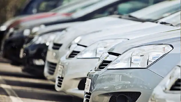 Otomobil ithalatı ile ilgili uygulanacak yeni düzenlemeler Resmi Gazete'de