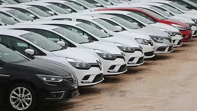 Otomobil ve hafif ticari araç pazarı yüzde 2,7 oranında arttı