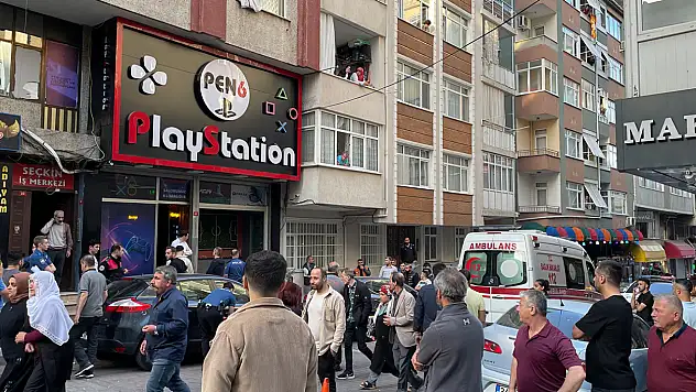 Oyun salonuna uzun namlulu silahla saldırı! Ölen var...