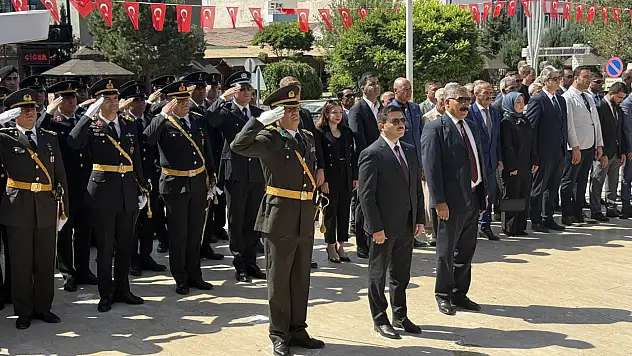 Özalp'ta 30 Ağustos zafer bayramı coşkuyla kutlandı