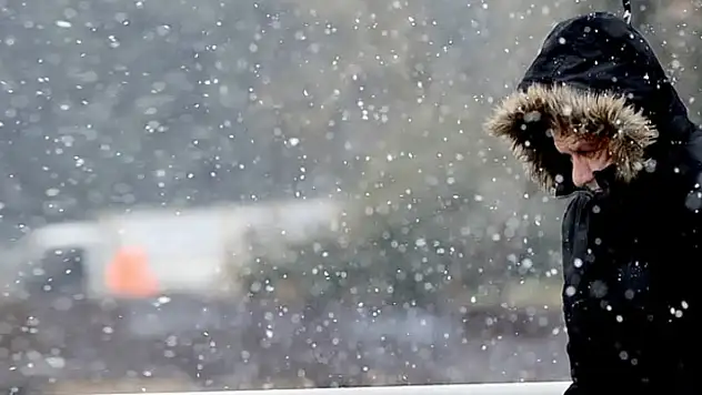 Özalp'ta soğuk ve yağışlı hava uyarısı