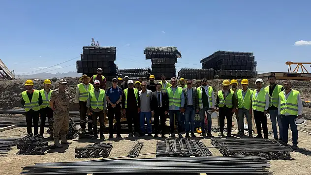 Özalp'ta TOKİ projesi başladı