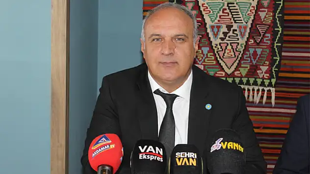 Özgökçe: Tuşba'yı layık olduğu yere getireceğim