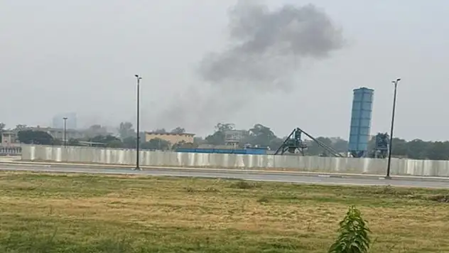 Pakistan'ın Lahor kentindeki patlamalar paniğe neden oldu