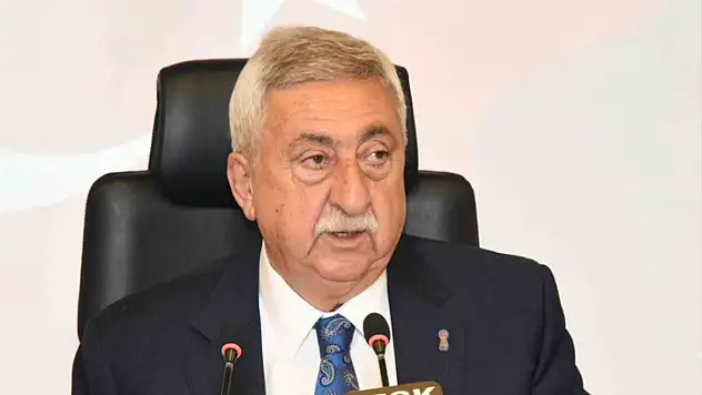 Palandöken: Sigaraya zamlar durdurulmalı