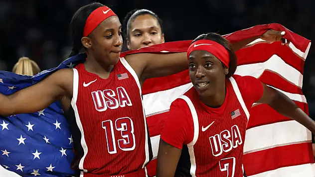 Paris 2024'te kadınlar basketbol şampiyonu ABD