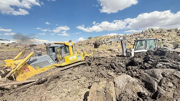 Patnos Kaymakamlığı'ndan kuraklığa karşı yoğun mesai