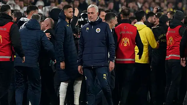 PFDK'dan, Jose Mourinho ve Fred'e 3'er, Mert Hakan'a 1 maç ceza