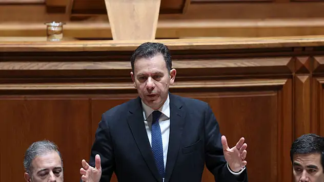 Portekiz'de güvenoyu alamayan hükümet düştü