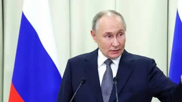 Putin: Arktik'in keşfini her halükarda sürdüreceğiz