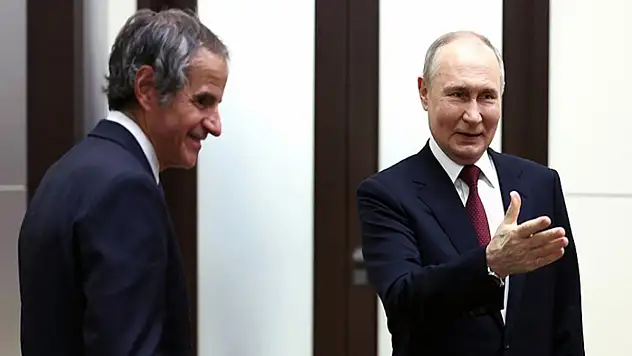 Putin, UAEA Başkanı Grossi ile bir araya geldi