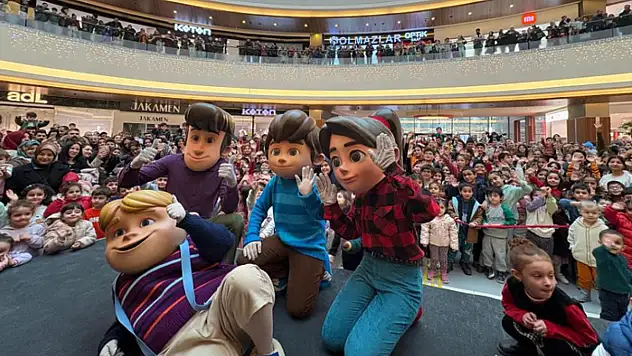 Rafadan Tayfa: Kapadokya MalatyaPark'ta çocukların gönlünü fethetti