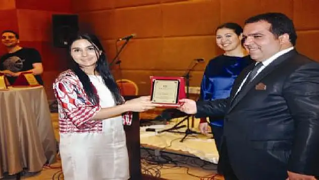 RESCATE HOTEL 1. YILDÖNÜMÜNÜ KUTLADI