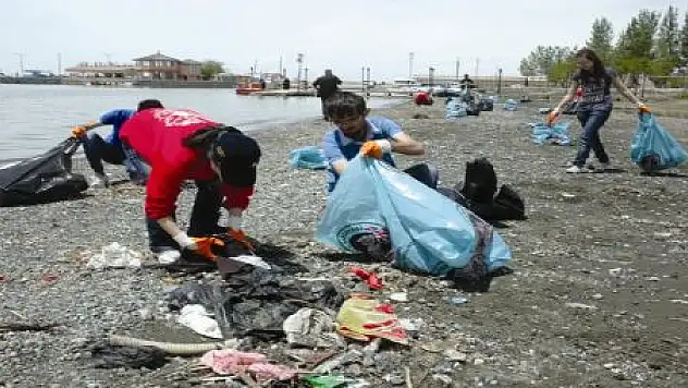 VAN HALKINDAN ÇOK DESTEK GÖRDÜK