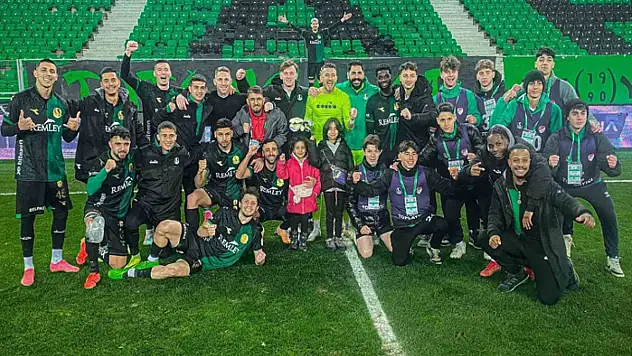 Sakaryaspor, Süper Lig hayali için basamaklara sağlam basıyor