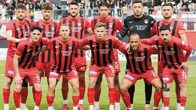 Vanspor, penaltılarda Batman Petrolspor'u eleyerek 1. Lig'e yükseldi