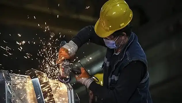 Sanayi üretimi yıllık yüzde 7,1 arttı