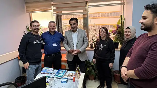 Sarıkaya'dan poliklinik hekimlerine moral ziyareti