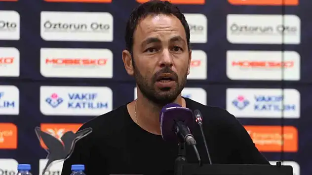 Selçuk İnan: Takımın reaksiyonu mutlu etse de skor üzüyor