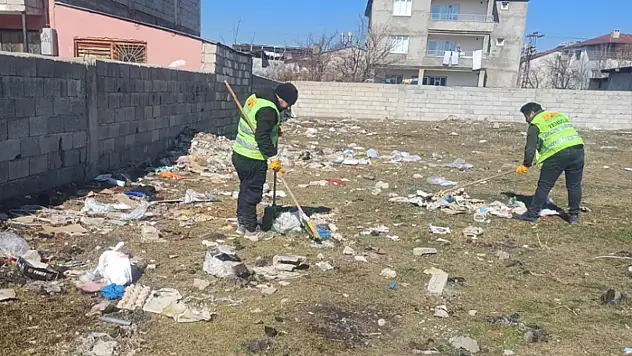 Selimbey Mahallesi'nde temizlik çalışması