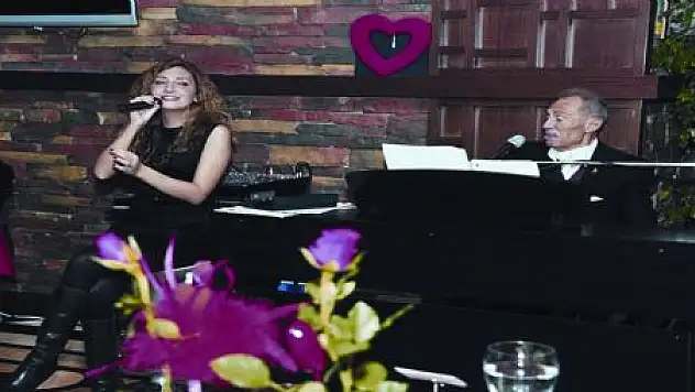 Van'da 5 yıldızlı 'Sevgililer Günü'