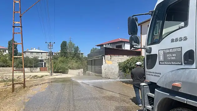 Seyrantepe Mahallesi'nde temizlik çalışması