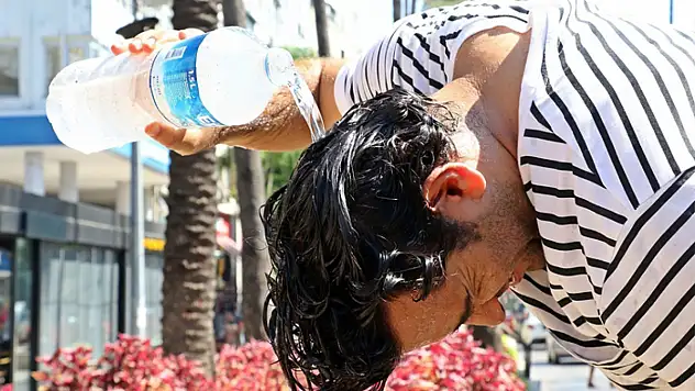 Sıcak çarpması, beyin kanaması ve kalp krizine neden olabilir!