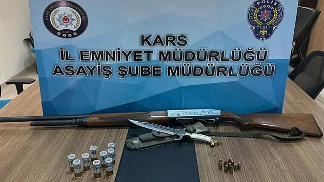Silah, tüfek ve mühimmat ele geçirildi