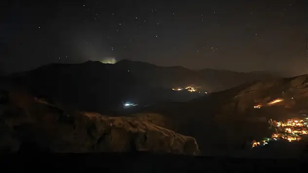Sınırda bilinmeyen ışık