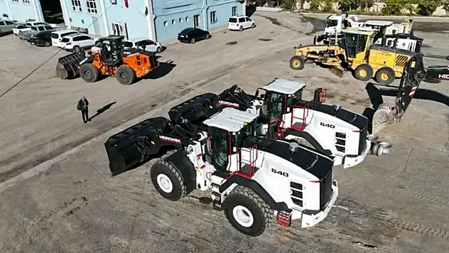 Şırnak İl Özel İdaresi araç filosuna yeni araçlar kazandırdı