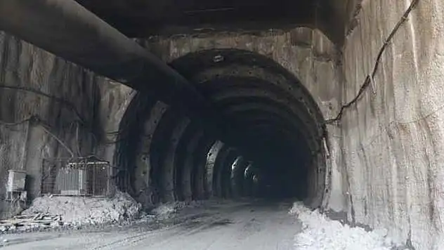 Şırnak-Van yolunda çalışmalar hızlandı