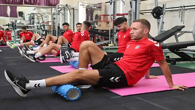 Sivasspor salonda çalıştı