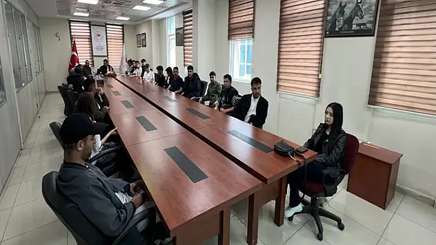 Stajyer öğrencilere kırsal kalkınma ve gıda okuryazarlığı eğitimi