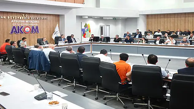 STK temsilcileri, AKOM'daki toplantıya katıldı