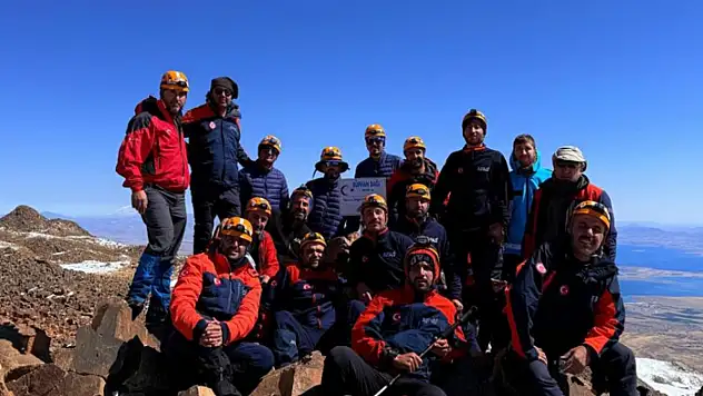 Süphan Dağı'nda 'Yüksek İrtifada Müdahale ve Kaynaşma' faaliyeti