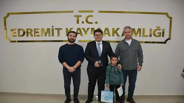 Süphan İlkokulu öğrencisi 'Kitap Van' projesinde ilçe birincisi oldu