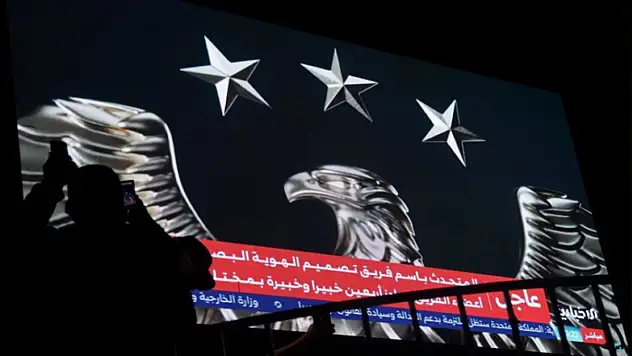 Suriye'de yeni kimlikle törenle tanıtıldı