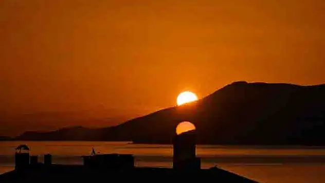 Tatvan'da 4 mevsim gün doğumu