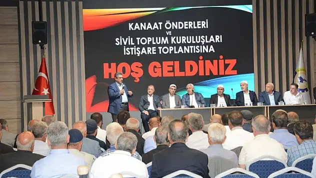 Tatvan'ın ileri gelenleri toplumsal olayların çözümü için toplandı