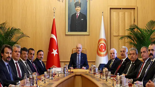 TBMM Balıkçılık ve Su Ürünleri Araştırma Komisyonu'ndan Kurtulmuş'a ziyaret