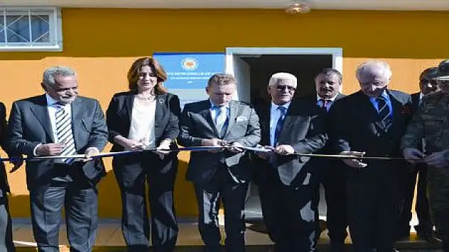 TEGV MURADİYE'DE OKUL AÇTI