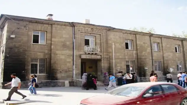 TEKEL BİNASI OTEL OLUYOR