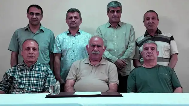 Terör örgütü PKK'nın elebaşı Öcalan'dan mesaj: Silah bırakma talimatı