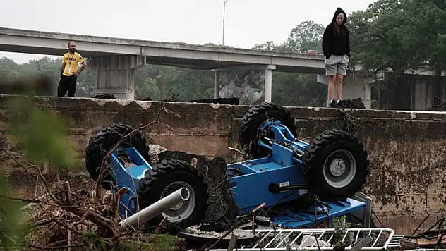 Texas'taki sel felaketinde bilanço ağırlaşıyor